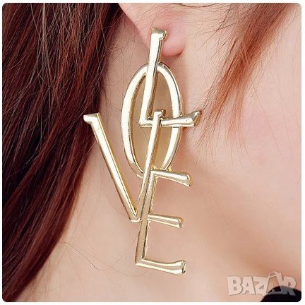 Висящи обеци LOVE в златист цвят, снимка 1