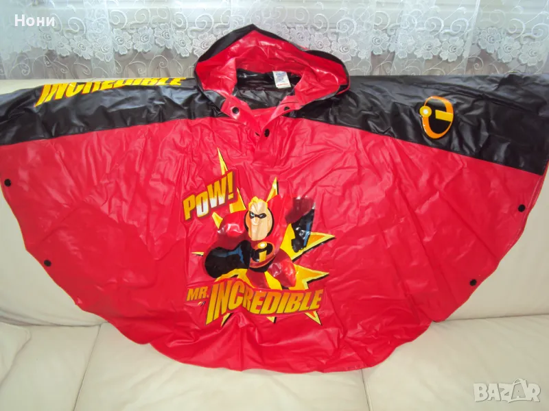 Детски дъждобран Disney на „Феноменалните“ ( The Incredibles)за ръст 116 см, снимка 1