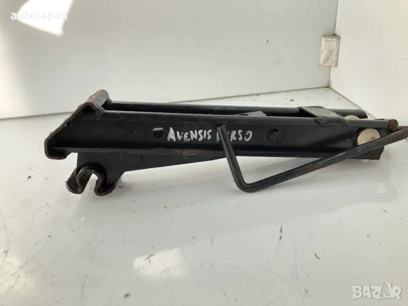 Крик  Toyota Avensis Verso 2.0 D 116hp 1CD, снимка 1