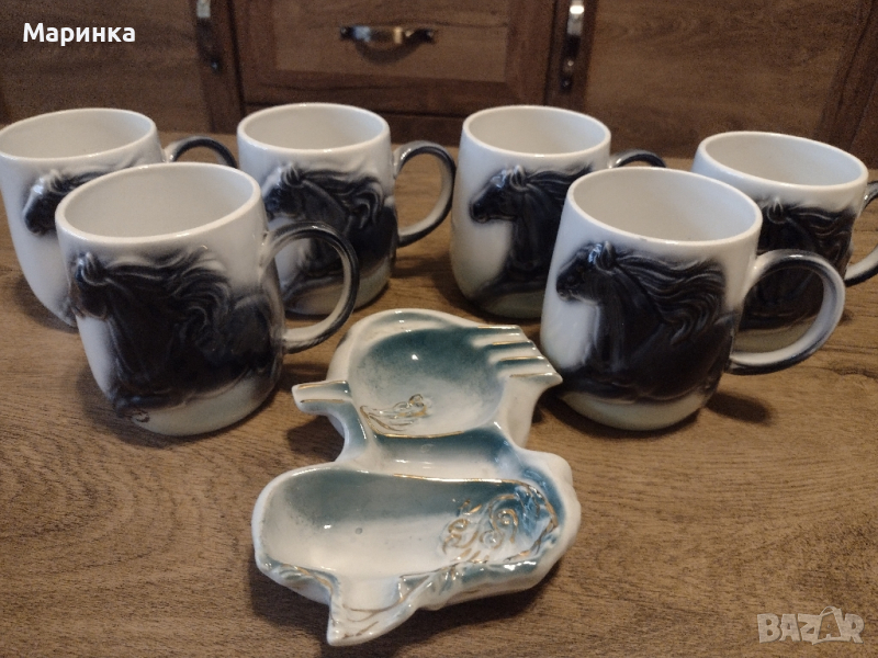 Порцеланов комплект от шест чаши и пепелник нови за топли напитки или за украса., снимка 1