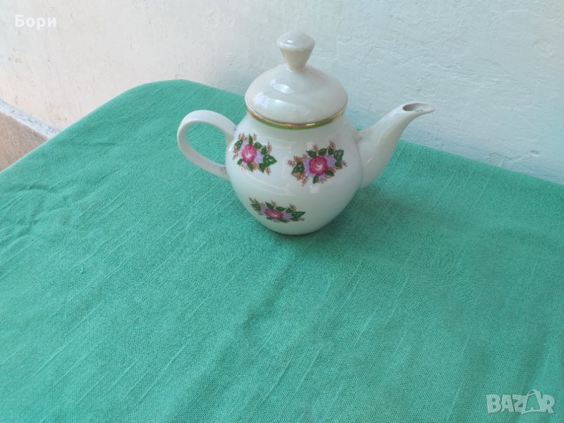 Руски порцеланов чайник, снимка 1