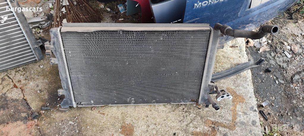 Воден климатичен радиатор 1K0 820 411Q 272 Seat Leon 1.4TSI-125к.с. - 60лв, снимка 1