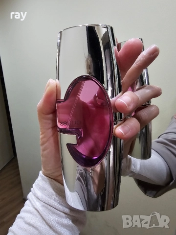 нов на Guess парфюмна вода-35лв, снимка 4 - Дамски парфюми - 52673881