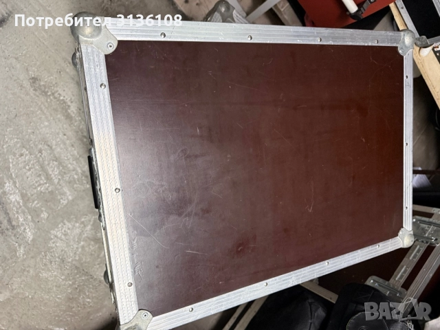 Продавам кейс case за миксер, снимка 3 - Ресийвъри, усилватели, смесителни пултове - 52500206