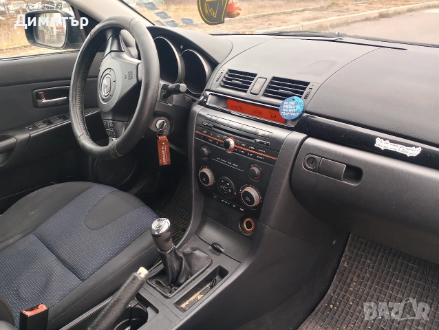 Продавам Mazda 3 на части 1.4 бензин 2005 год.Код на двигателя ZJ384851 Всичко по колата е налично , снимка 4 - Части - 53212582