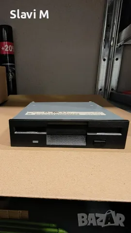 Лот 2 бр. Ретро Флопи Дискови Устройства NEC FD1231H (3.5" FDD) – Черно и Бежово