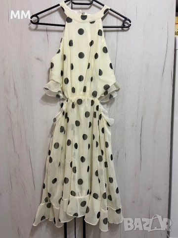 Рокля на точки