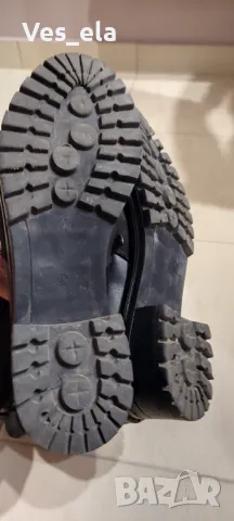 черни кожени ботуши с железни орнаменти , снимка 10 - Дамски ботуши - 48162068