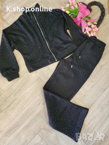 Дамски екип с камъни 