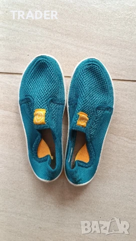 детски аква обувки decathlon, дължина на стелката 17.5 см, снимка 1