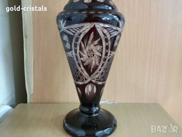 Голяма кристална ваза цветен червен кристал, снимка 3 - Антикварни и старинни предмети - 30952618