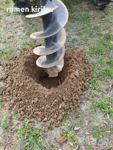 Трактор с Ямокопател, снимка 9 - Селскостопанска техника - 54184524