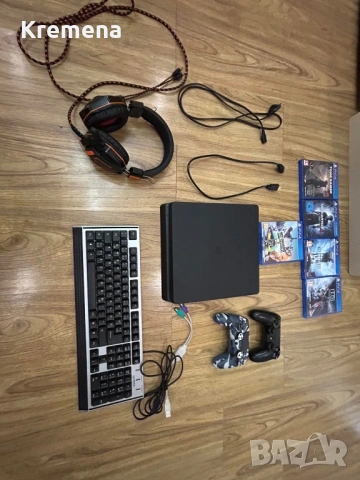 Playstation 4 slim
