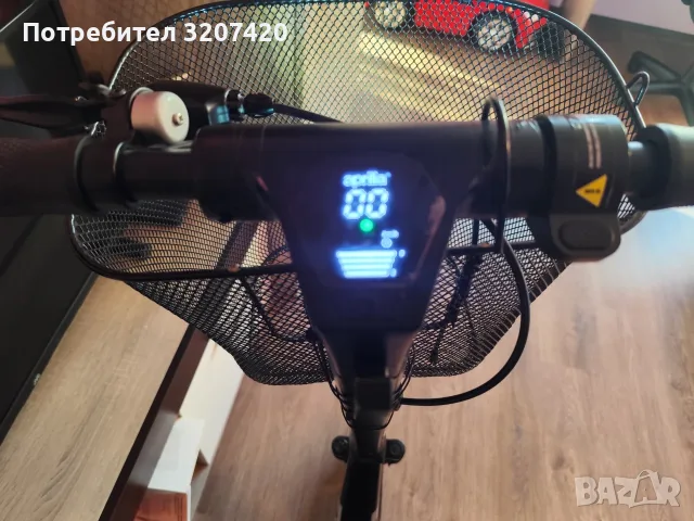 Продавам тротинетка Aprilia, снимка 5 - Скутери и тротинетки - 55885204