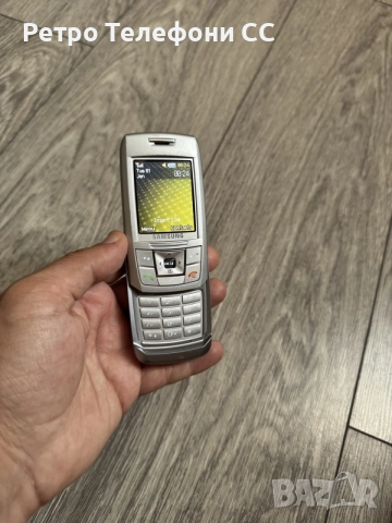 Samsung  SGH E250i Silver