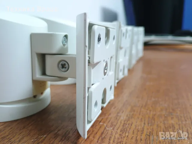 Bose FreeSpace 3 Surface-Mount Satellites. Перфектни! Изпращам видео. , снимка 12 - Тонколони - 56422970