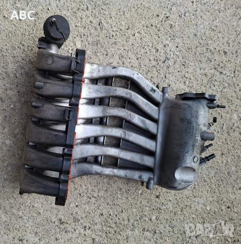 Всмукателен колектор Vw 3.2 - V6 , снимка 2 - Части - 50045668