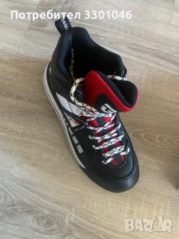 Зимни боти Guess, снимка 4 - Дамски боти - 47900846