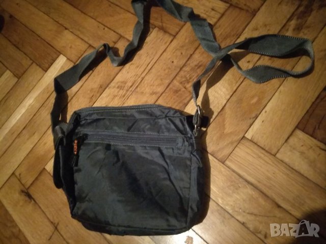 Мъжка чанта за през рамо, снимка 2 - Портфейли, портмонета - 44209698