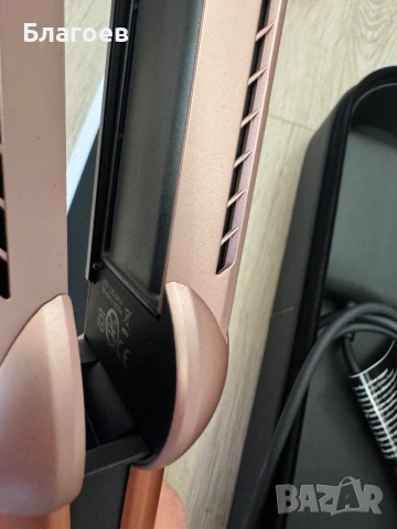 Нова с гаранция Преса за коса Dyson HT01 Airstrait™, Amber silk / Pink champagne, снимка 12 - Преси за коса - 53219591