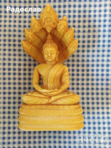оригинална статуетка на Буда
