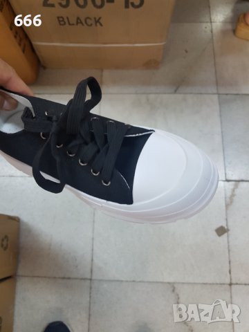 Обувки, снимка 3 - Дамски ежедневни обувки - 42269335