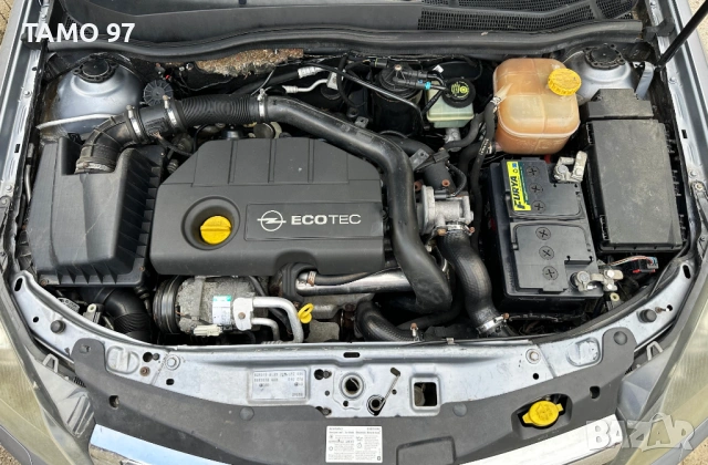 Opel Astra 1.7 CDTi 100hp, снимка 9 - Автомобили и джипове - 53818315
