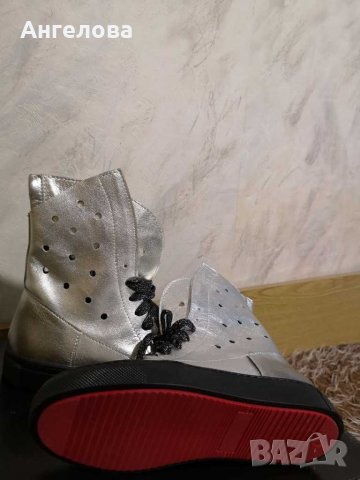 Ефектни боти, снимка 6 - Дамски боти - 30893437