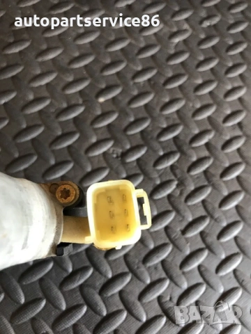 Мотор на стъклото на предната дясна врата за KIA Opirus 3.5 (2006), снимка 3 - Части - 53274030