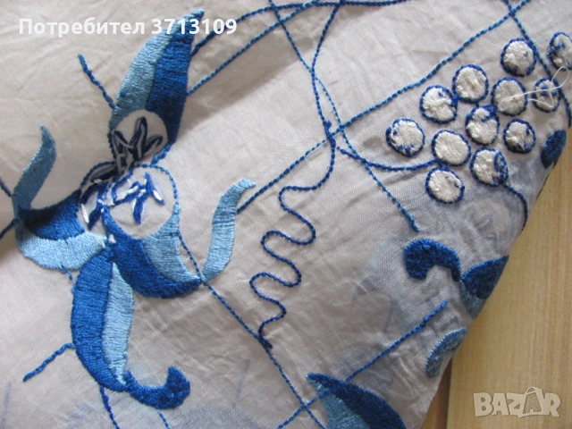 Красива винтидж ръчно бродирана покривка , 90х90см., снимка 6 - Антикварни и старинни предмети - 51421447