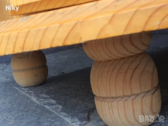 Висок ъглов тв.шкаф от масив , снимка 7 - Шкафове - 54026874