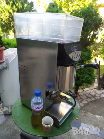 Професионална кафе мелачка Eureka Mythos, снимка 3 - Обзавеждане на кухня - 54165094