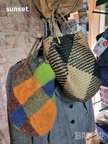  ОБЩА ЦЕНА !кошница от ратан+ плетена вълнена чанта , снимка 11 - Чанти - 44180417