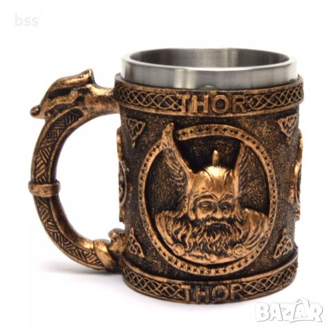 Код 95614 Стилна чаша от полирезин и метал с релефни декорации - герой и надписи, снимка 3 - Чаши - 37034280