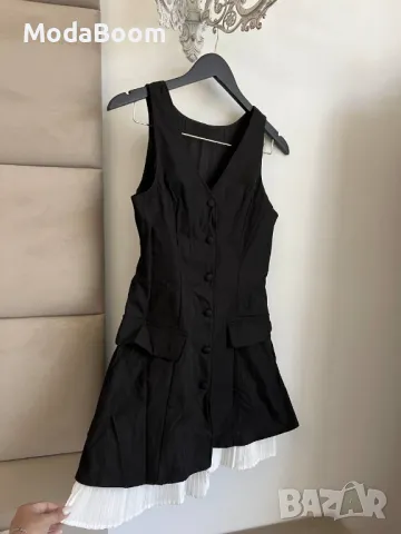 Черна дамска рокля