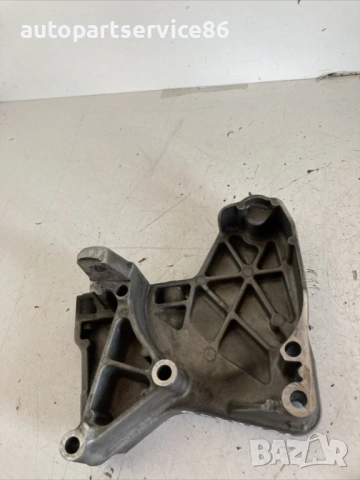 Конзола (стойка) за монтаж за Nissan Qashqai 1.5 Dci (2010) двигател K9K 8200633253, снимка 2 - Части - 54312504