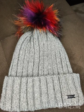 Liu Jo Дамска зимна плетена шапка с пухче от естествена кожа , снимка 4 - Шапки - 47983971