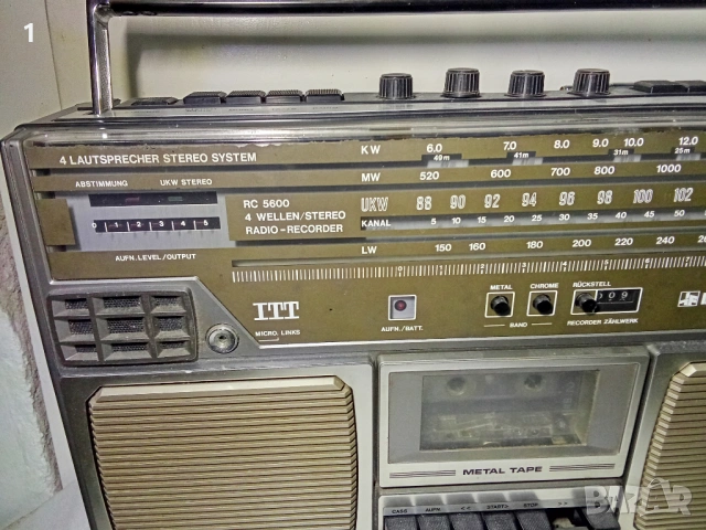 Радиокасетофон ITT, снимка 3 - Радиокасетофони, транзистори - 53341379