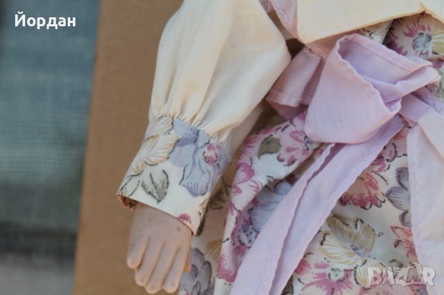 Детска кукла порцелан , снимка 4 - Антикварни и старинни предмети - 36798114