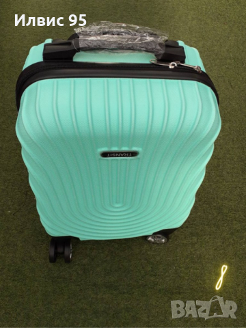 Стилен куфар с колелца за ръчен багаж с твърдо покритие 40/30/20см, снимка 3 - Куфари - 44778469