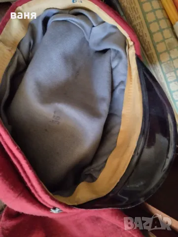 стари студентски униформени шапки, снимка 2 - Други ценни предмети - 50352122