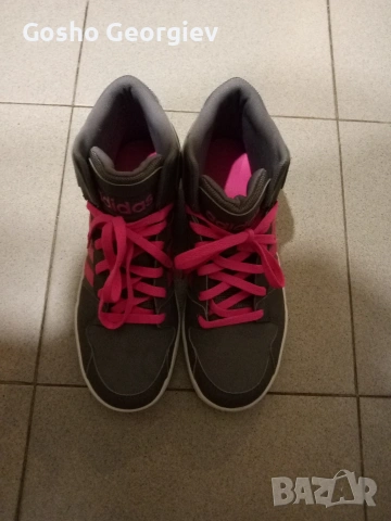 продавам дамски маратонки Адидас 40номер , снимка 2 - Маратонки - 53306269