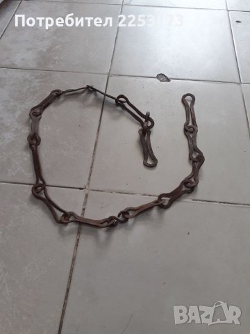 Стара кована верига за огнище