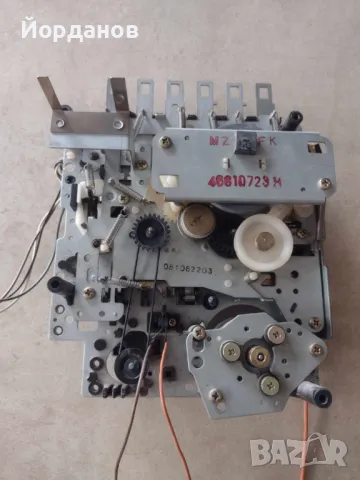 Механика от касетофон HITACHI TRK 7800, снимка 3 - Радиокасетофони, транзистори - 49175955