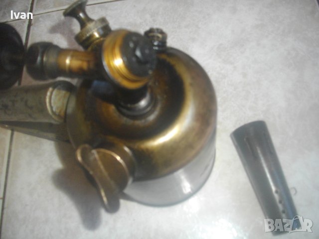 Френско Старо Качество Мини Бензинова Лампа Горелка-Старинна-Отлична-LAHNEL-0,5L-Масивна-Колекционер, снимка 13 - Други инструменти - 44493455