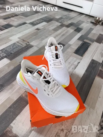 Нови Маратонки Nike, снимка 2 - Маратонки - 55847137