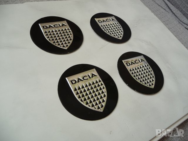 4 емблеми Дачия Dacia метални алуминиеви джанти лети волан, снимка 2 - Аксесоари и консумативи - 38673493