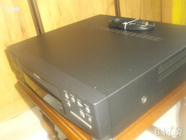 НОВ 4 HEAD ВИДЕОРЕКОРДЕР PHILIPS VR 447-03 Видео VHS HQ VIDEO Made in Austria Магазинно състояние, снимка 2 - Плейъри, домашно кино, прожектори - 54282182