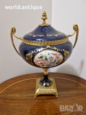 Уникална антикварна френска порцеланова купа Limoges