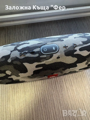 Като нова! JBL Charge 4 , снимка 2 - Тонколони - 53162437
